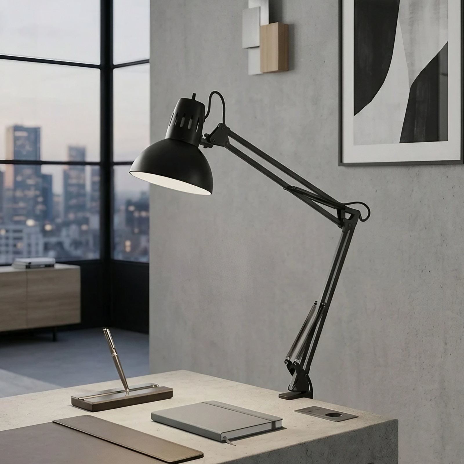 Multi-Joint Desk Lamp